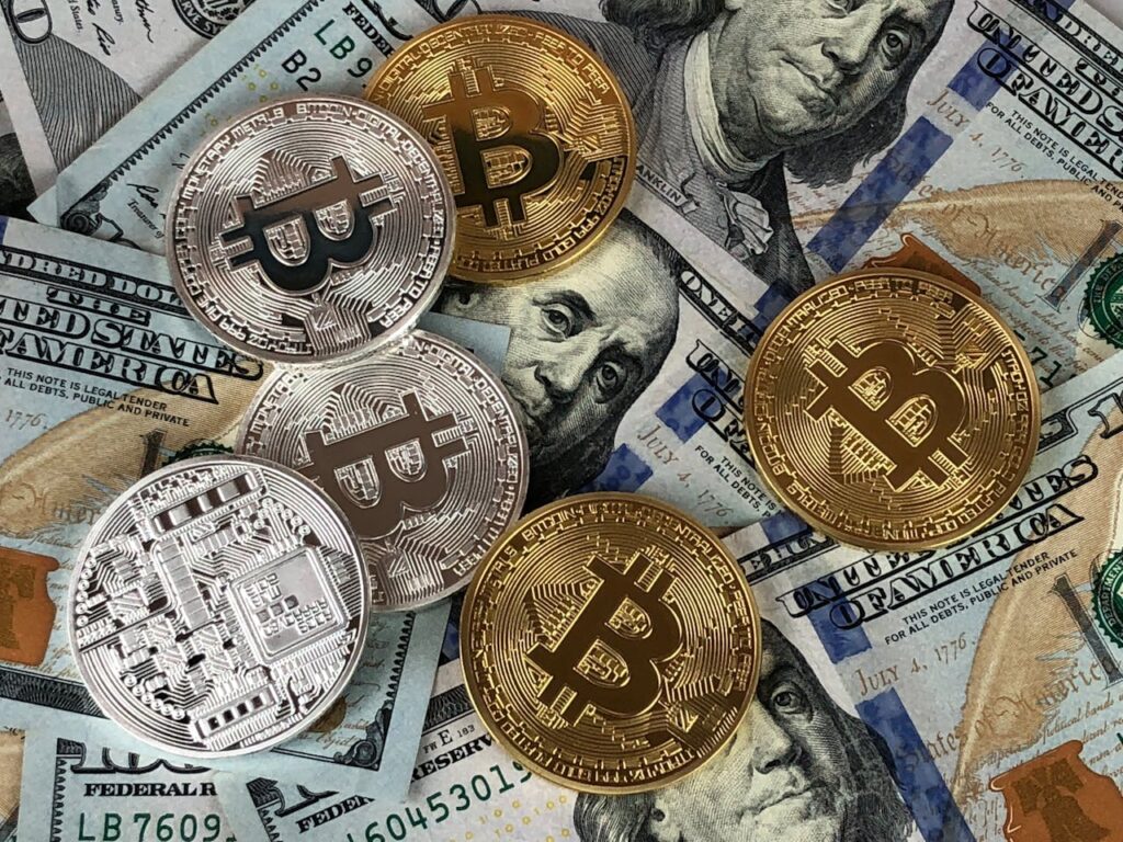 Which Cryptocurrency Trading Strategy Is More Successful: Day Trading or Long-Term Holding?
